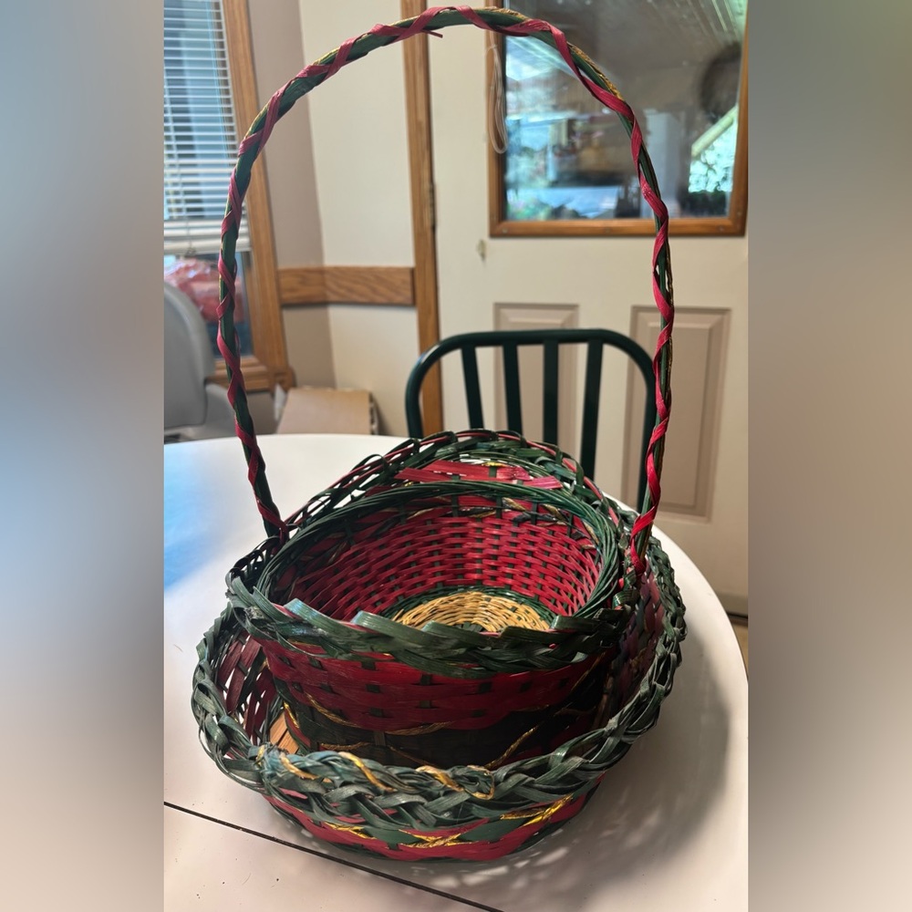 SET OF 3 GREEN & RED WOVEN BASKETS